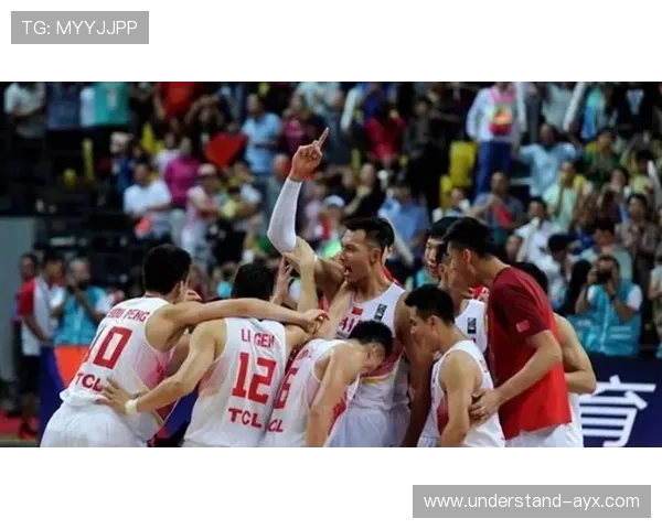 中国男篮逆转战胜菲律宾晋级亚洲杯四强 赵继伟和易建联表现出色