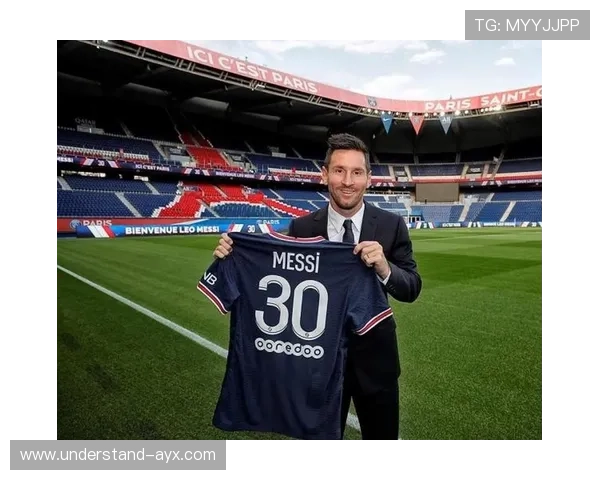 梅西宣布离开巴黎圣日耳曼 转会风波引发全球关注