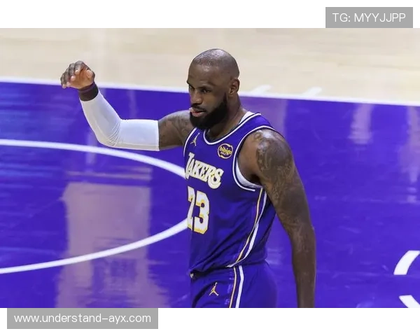 NBA最新动态：詹姆斯迎来职业生涯新高湖人力压勇士逆袭西部榜首
