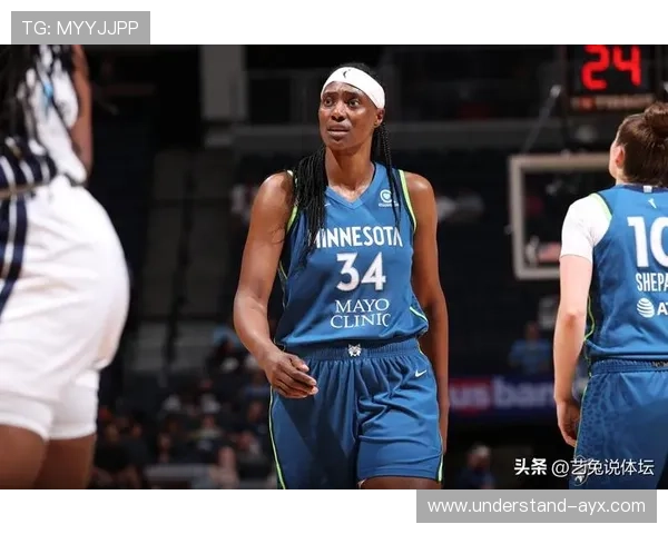 中国篮球队迎战美国梦之队 孙铭徽表现亮眼助力球队逆袭 中国篮球队迎战美国梦之队 孙铭徽表现亮眼助力球队逆袭