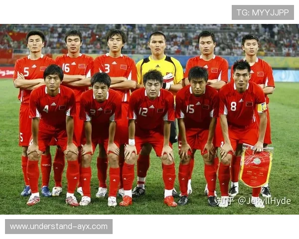 国足备战亚洲杯全力冲刺新阵容引关注球迷期待提升成绩 国足备战亚洲杯全力冲刺新阵容引关注球迷期待提升成绩