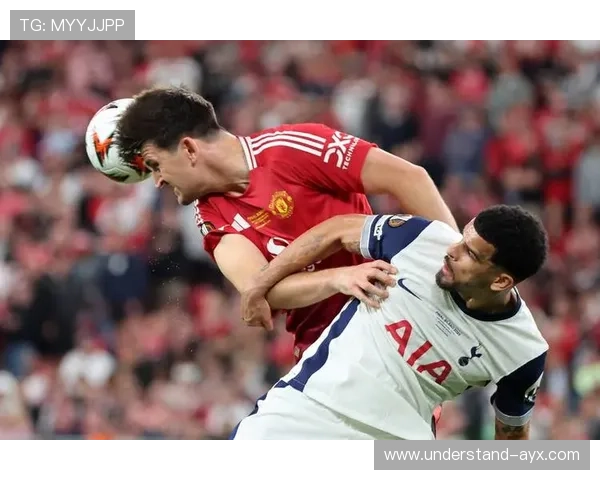 托特纳姆热刺最新动态:球队备战新赛季策略与阵容调整解析 托特纳姆热刺最新动态:球队备战新赛季策略与阵容调整解析